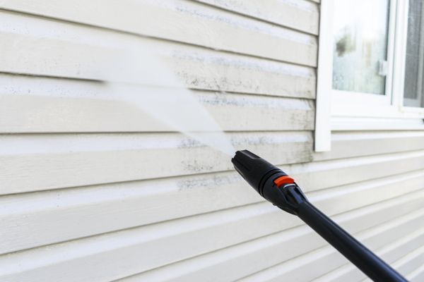 Siding Power Washing in San Marcos