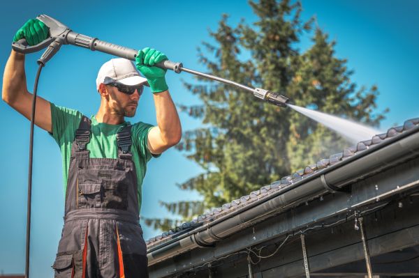 Gutter Washing in San Marcos