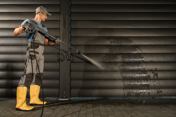 Garage Pressure Washing in San Marcos