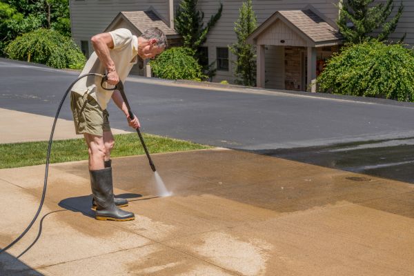 Concrete Pressure Cleaning in San Marcos